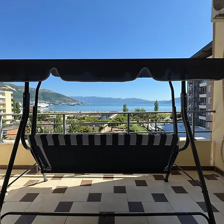 شقة Modern View Apartment, *