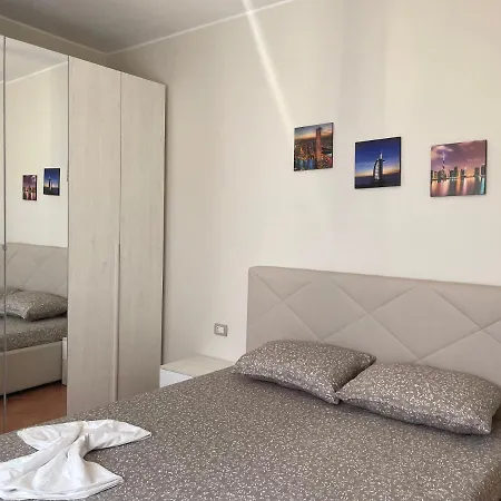 Apartment Modern Beach View Apartment,